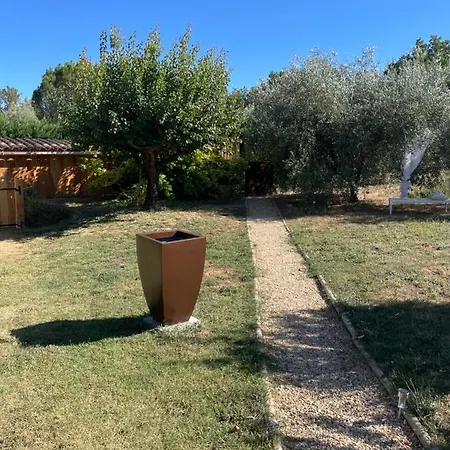 Σπίτι διακοπών Sous Les Etoiles En Provence, Les Bambous Et Les Grands Chenes Lurs