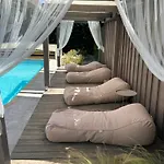 Casa vacanze Sous Les étoiles En Provence, Les Bambous Et Les Grands Chênes